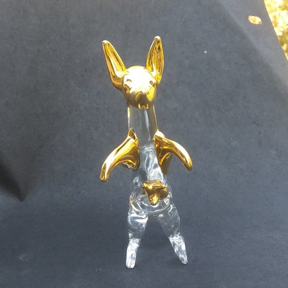 Glass kangaroo with a baby joey in the pouch clear glass with gold accents - Picture 2 of 15